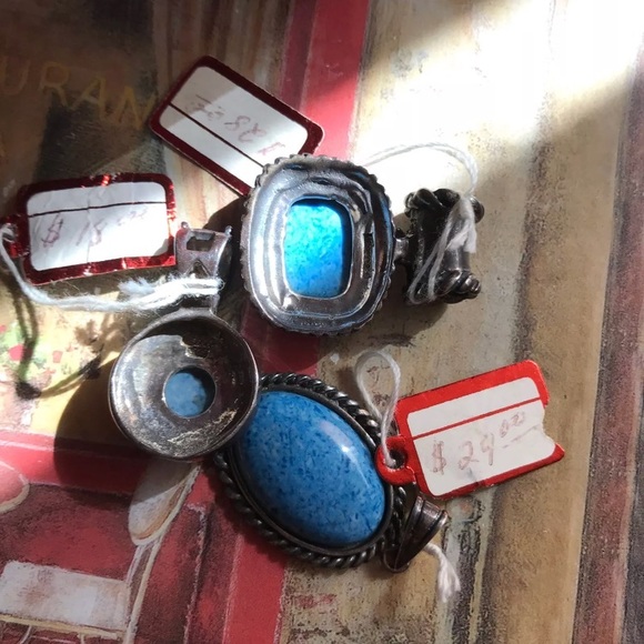 Three pendants - Picture 2 of 3